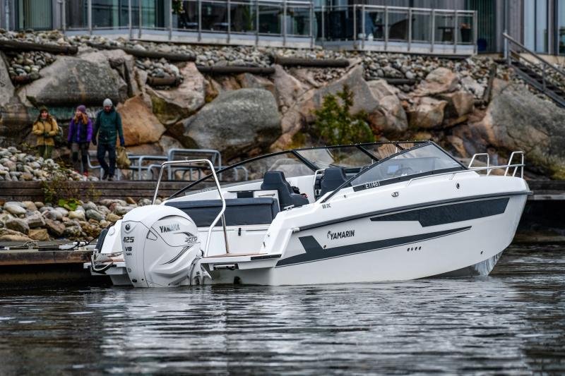 Yamarin 88 DC standard och Yamaha XTO-utombordare