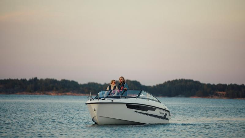 Yamarin 63 Day Cruiser is an excellent choice for summer days