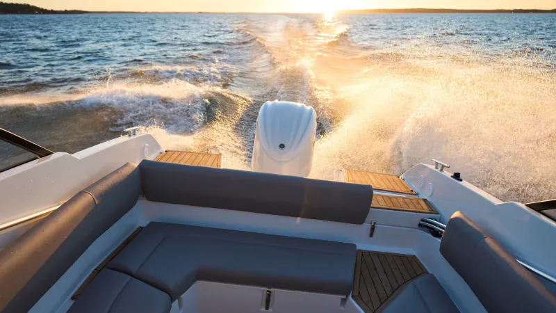 Yamarin 67 Day Cruiser motor boat