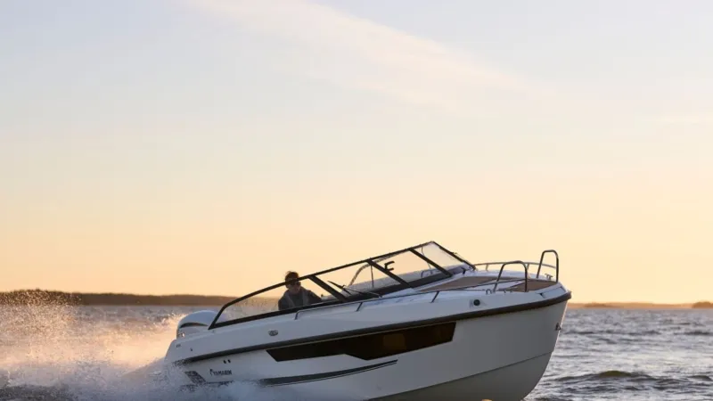 Yamarin 67 Day Cruiser motor boat