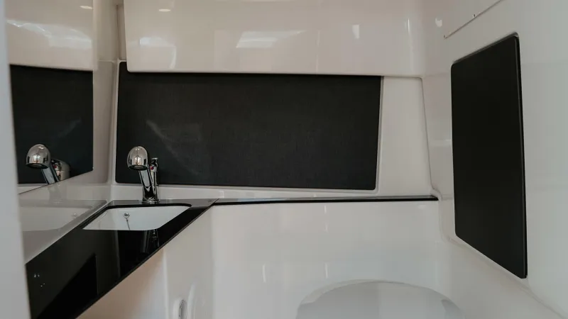 Yamarin 88 DC Premium Sahara Wind screen frame