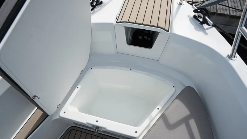 Yamarin 59 Side Console