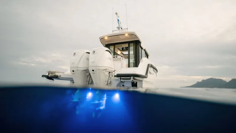 Yamarin Aura Cabin flagship