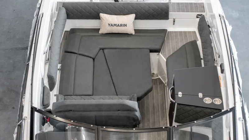 Yamarin Niroxx upholstery