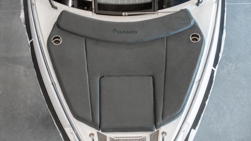 Yamarin Niroxx upholstery