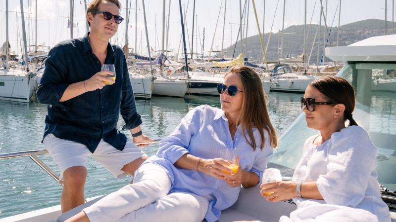 Yamarin Aura Cabin flagship