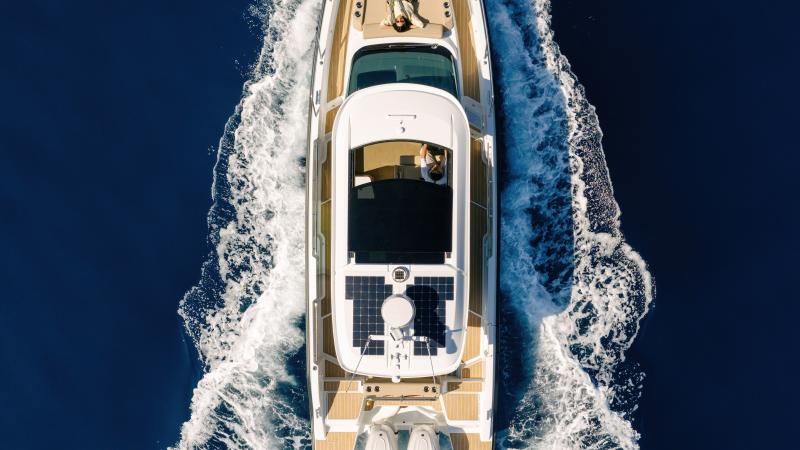 Yamarin Aura Cabin flagship