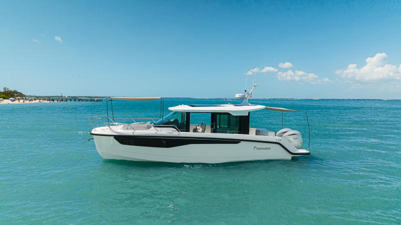 Yamarin Aura Cabin flagship